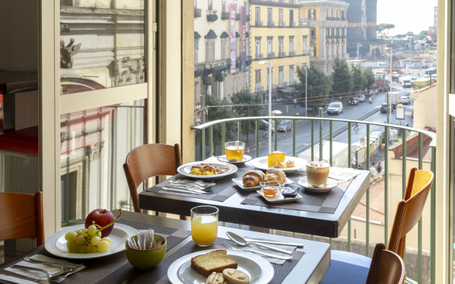 Napolit'amo Hotel Medina
