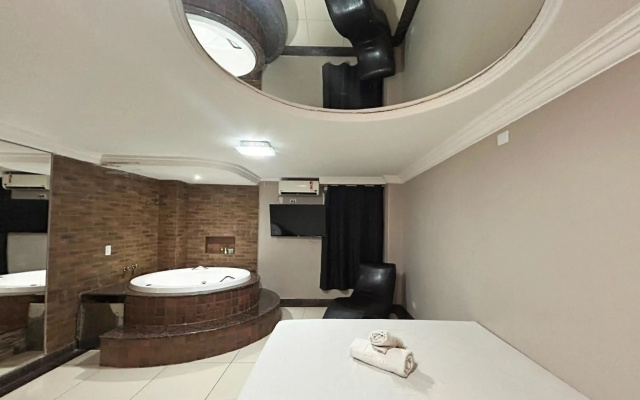 Lamour Park Hotel