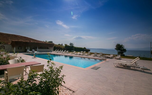 Life Point Boutique Hotel