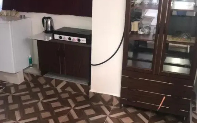 Room Near 6 May Park