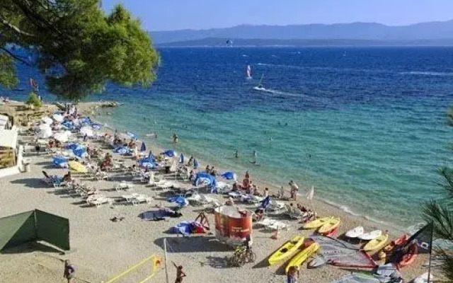 Zlatni Rat Beach Hotel