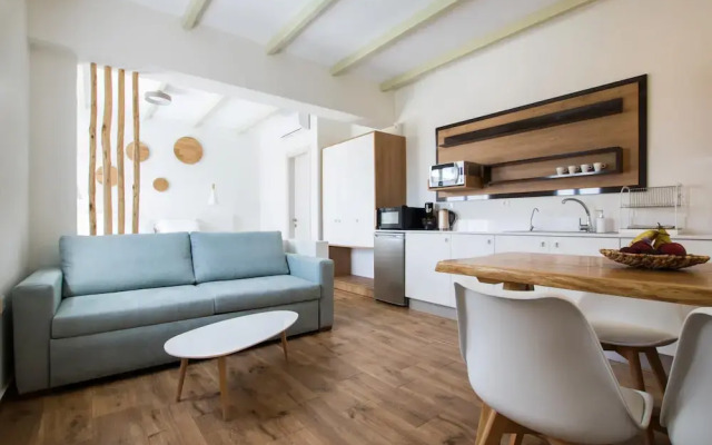 Theros Luxury Villas