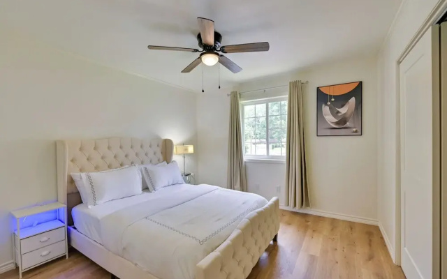 Nacogdoches Condo Half-mi to Sfa: Pets Welcome