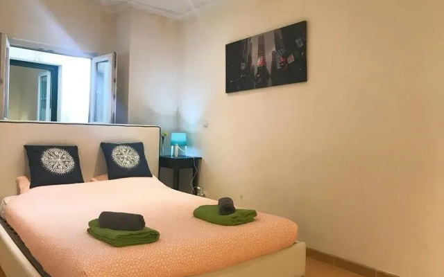 Cosy Almirante by Homing