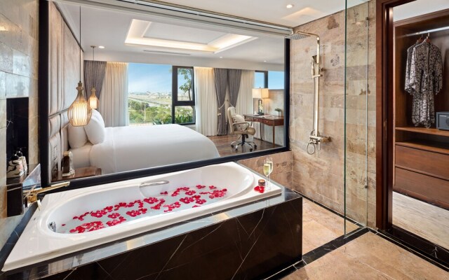 Ravatel Luxury Hotel Bac Giang