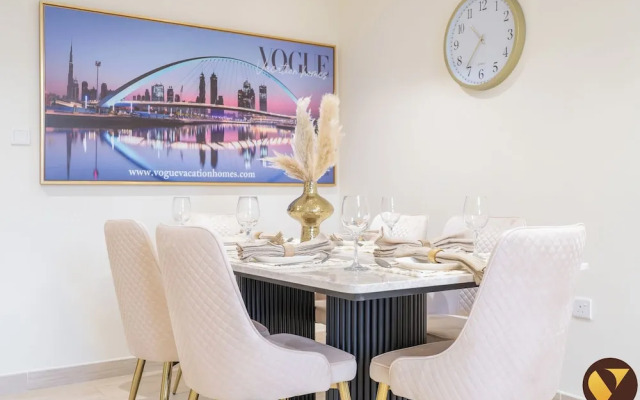 Elegant 2BR Canal View Near Dubai Mall