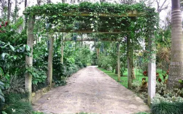 Chingaara Estate Guest House