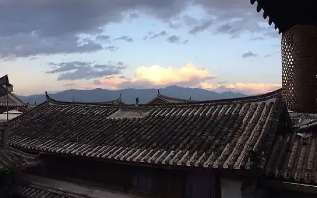 Yueqiao Huayuan Inn