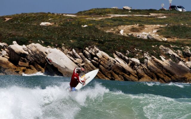 Peniche Surf Lodge - Hostel