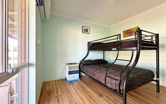 Cygnet Court 2 - Kalbarri, WA