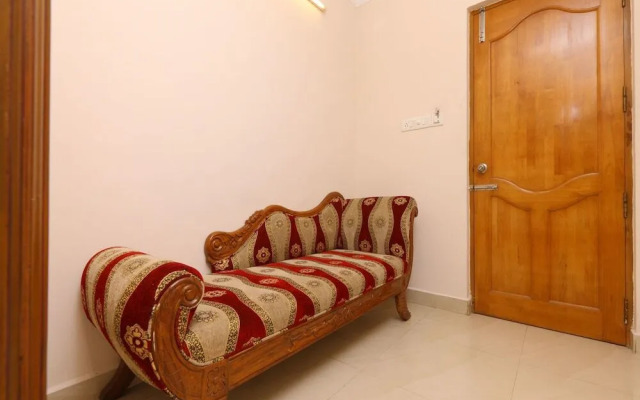 The City Manor by OYO Rooms