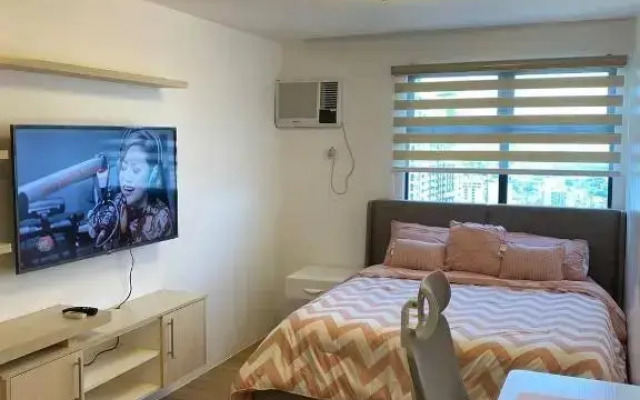Portovita Tower 2BR 23rd FLR Black Unit W/ Balcony
