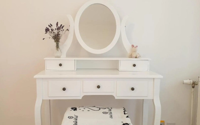 Sunny and spacious apartment near city centre