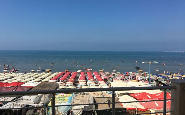 Great Seaside Apartment