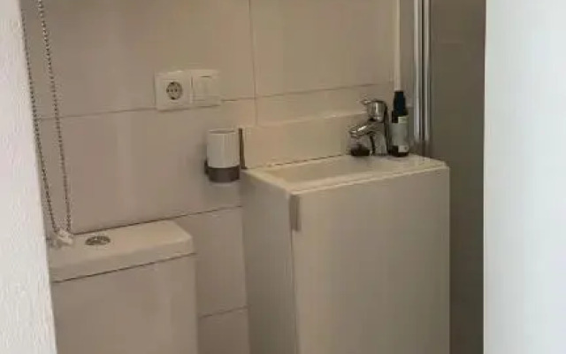 GoBeach Small studio 8sq completely independent