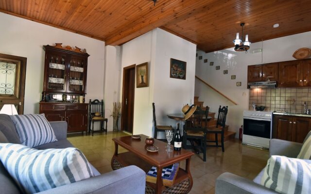 Traditional Greek Maisonette Antiperni