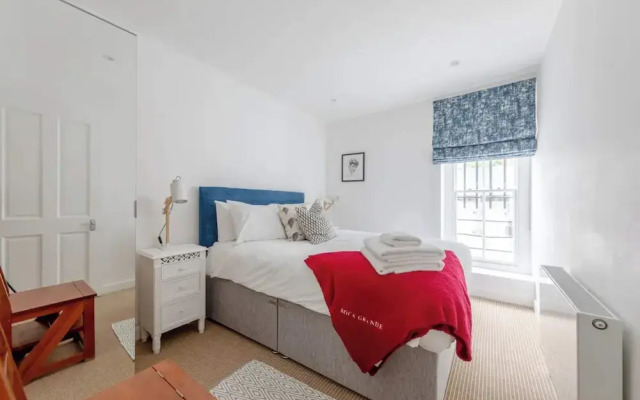 Beautifully Refurbished 2BD Flat- Clapham