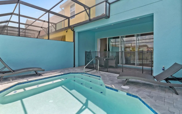 4BR Townhome in Festival