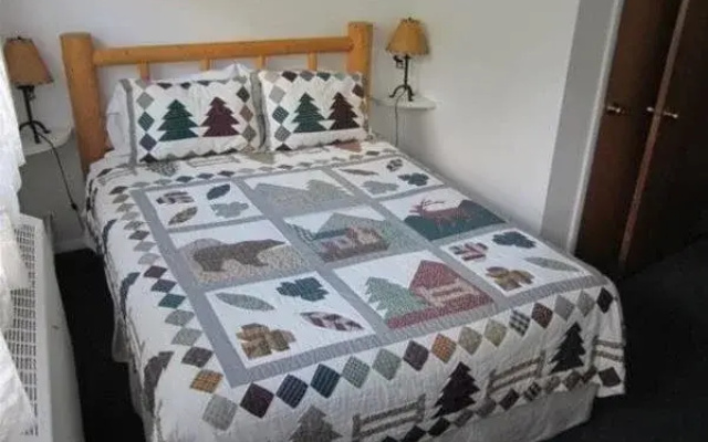 Bear Creek Lodge