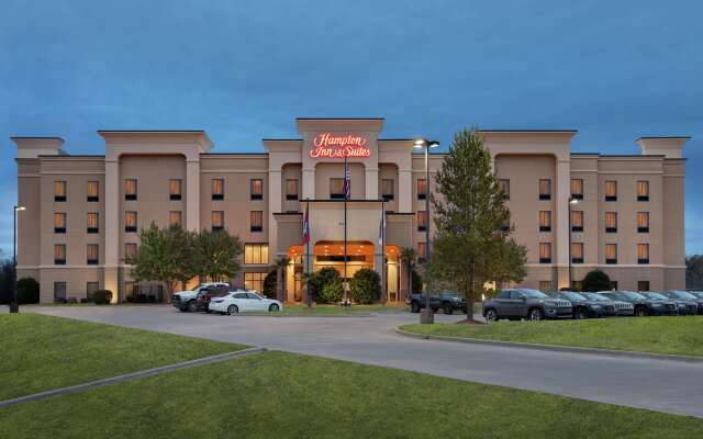 Hampton Inn and Suites Pine Bluff