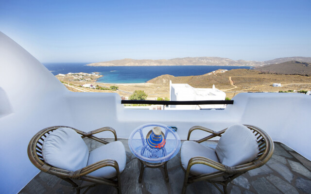 Luxury Villa With Breathtaking Infinite Sea View and Private Pool