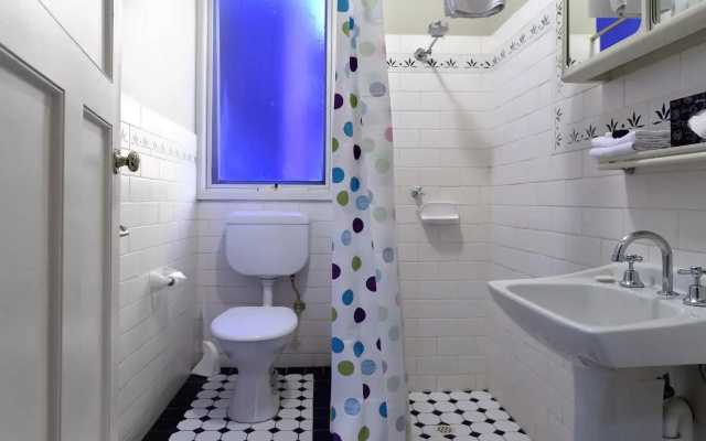 Adelaide Mansions Serviced Apartments