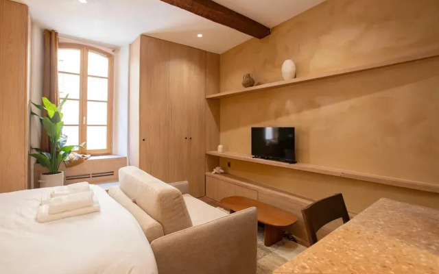Charming Studio With A/C - 2P - Center St Tropez