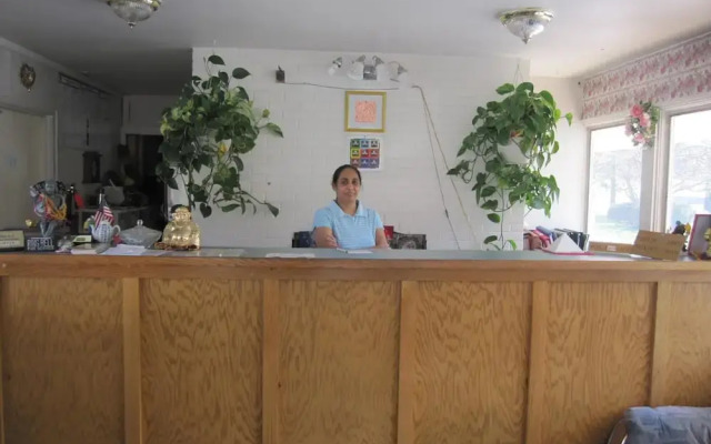 Budget Inn Fairport