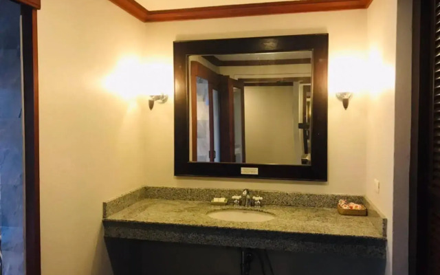 Saensukkho Green Hotel & Resort