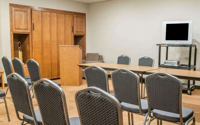 Sleep Inn & Suites Lake of the Ozarks