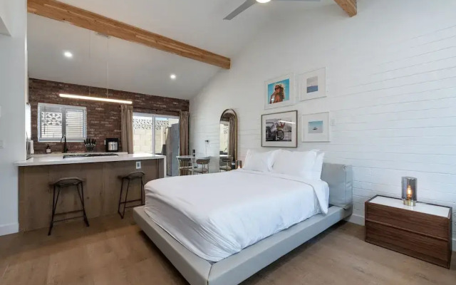 Ash & Ko Boutique Lodging