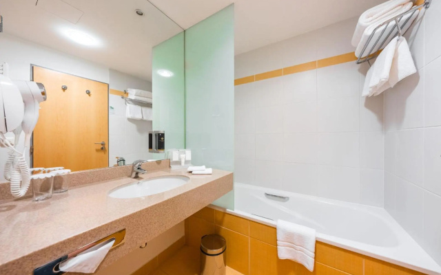 Aquapalace Hotel Prague - Image 7