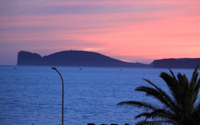 Calabona's promenade apartment