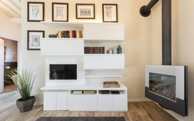 Terrace apt in Piazza Strozzi-center of Florence