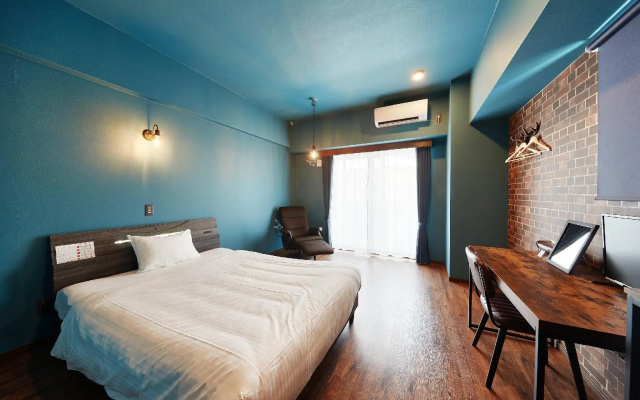 Hotel 385