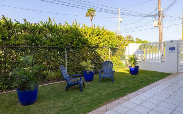 Montones Beach Apartment C-3