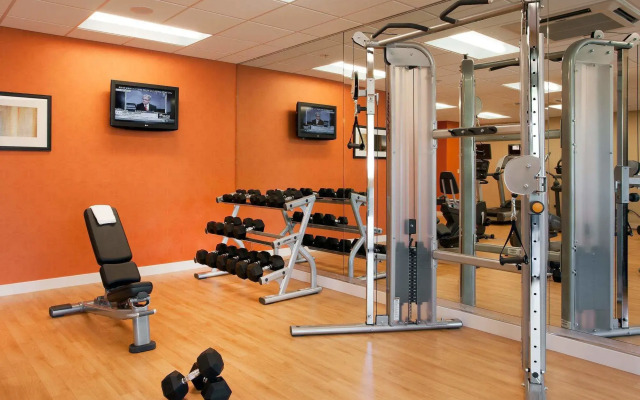 Courtyard by Marriott Oakland Airport