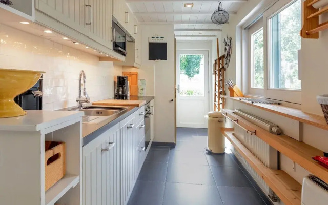 Spacious Holiday Home in Nieuwpoort With Garden