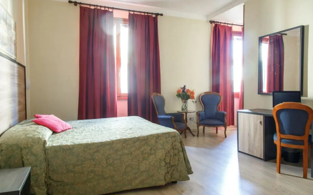 Flom Boutique Hotel