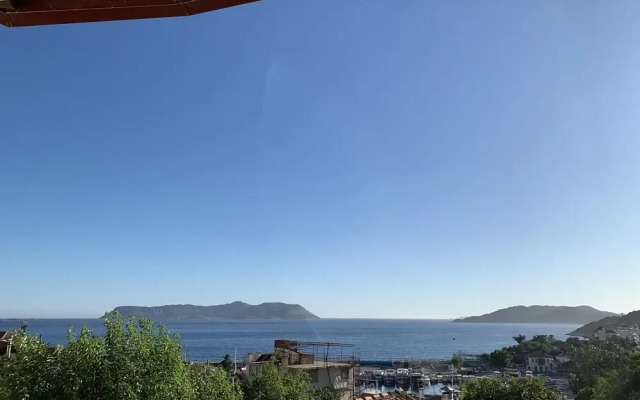 The Townhouse Apartment