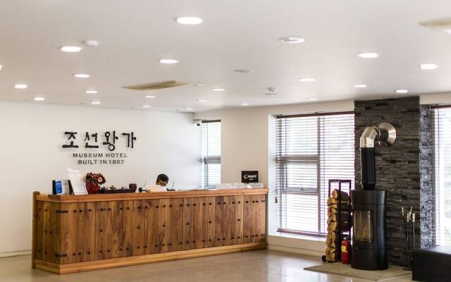 Chosun Royal Residence