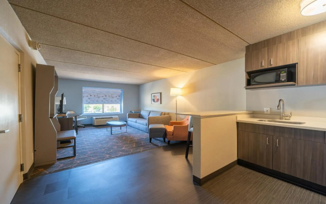 Holiday Inn Cleveland-S Independence by IHG