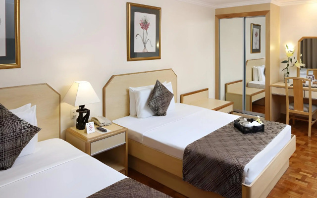 Manila Lotus Hotel