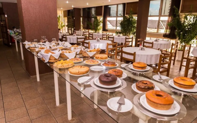 Stratus Vila Hotel