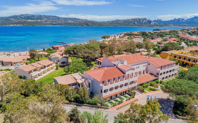 Blu Hotel Laconia Village