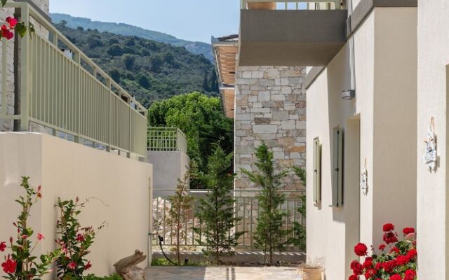 Sea and Sun Luxury Pools' Villas