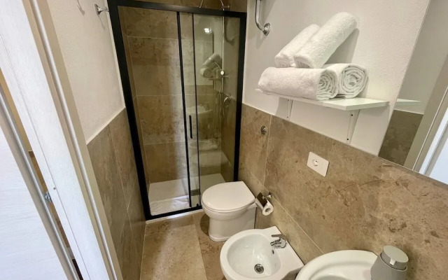 Onlyrooms V - Central & Train Station