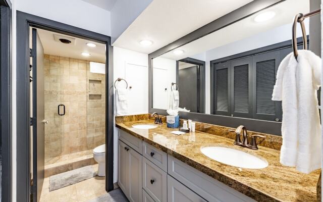 Pay Day Condominiums