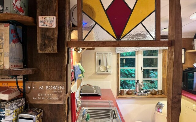 Remarkable Boultons Barn With hot tub