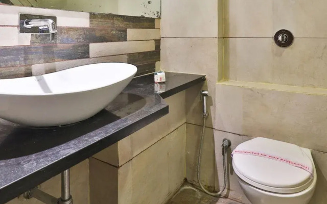 OYO 13372 Hotel Laksh Residency